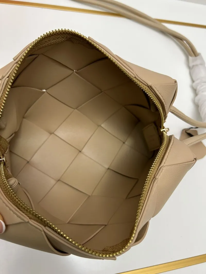 BV Beige Woven Satchel Bag S002 - Image 8