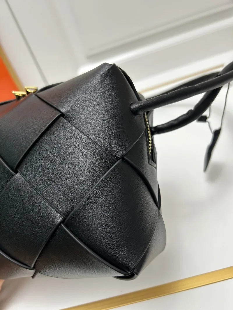 BV Black Woven Satchel Bag S002 - Image 6