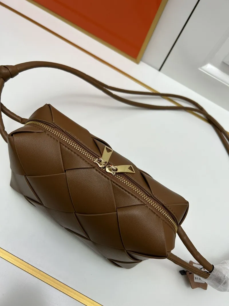 BV Brown Woven Satchel Bag S002 - Image 7