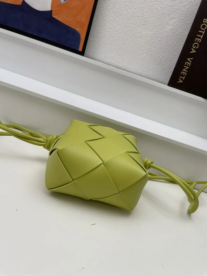 Bottega Veneta Lime Green Bucket Crossbody Bag S001 - Image 7
