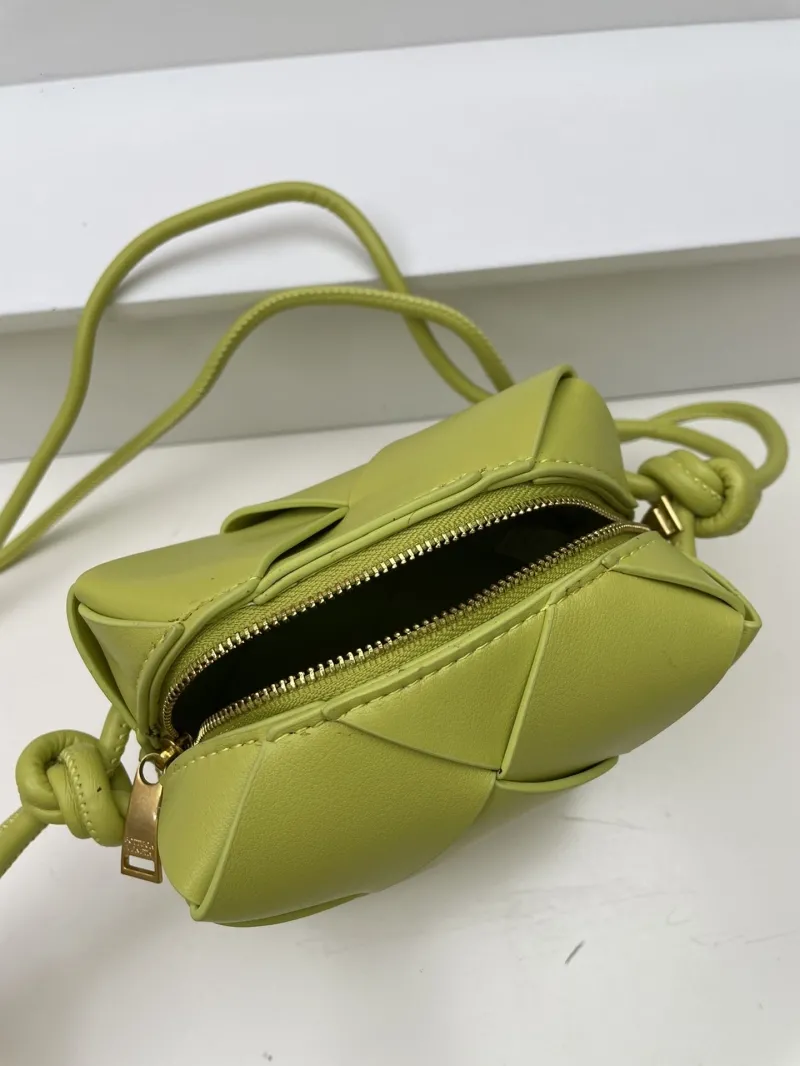 Bottega Veneta Lime Green Bucket Crossbody Bag S001 - Image 8