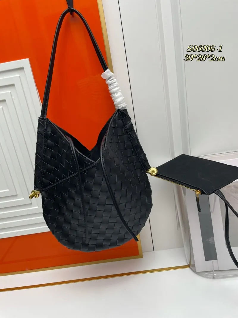 Black BV Woven Satchel Bag S06006-1