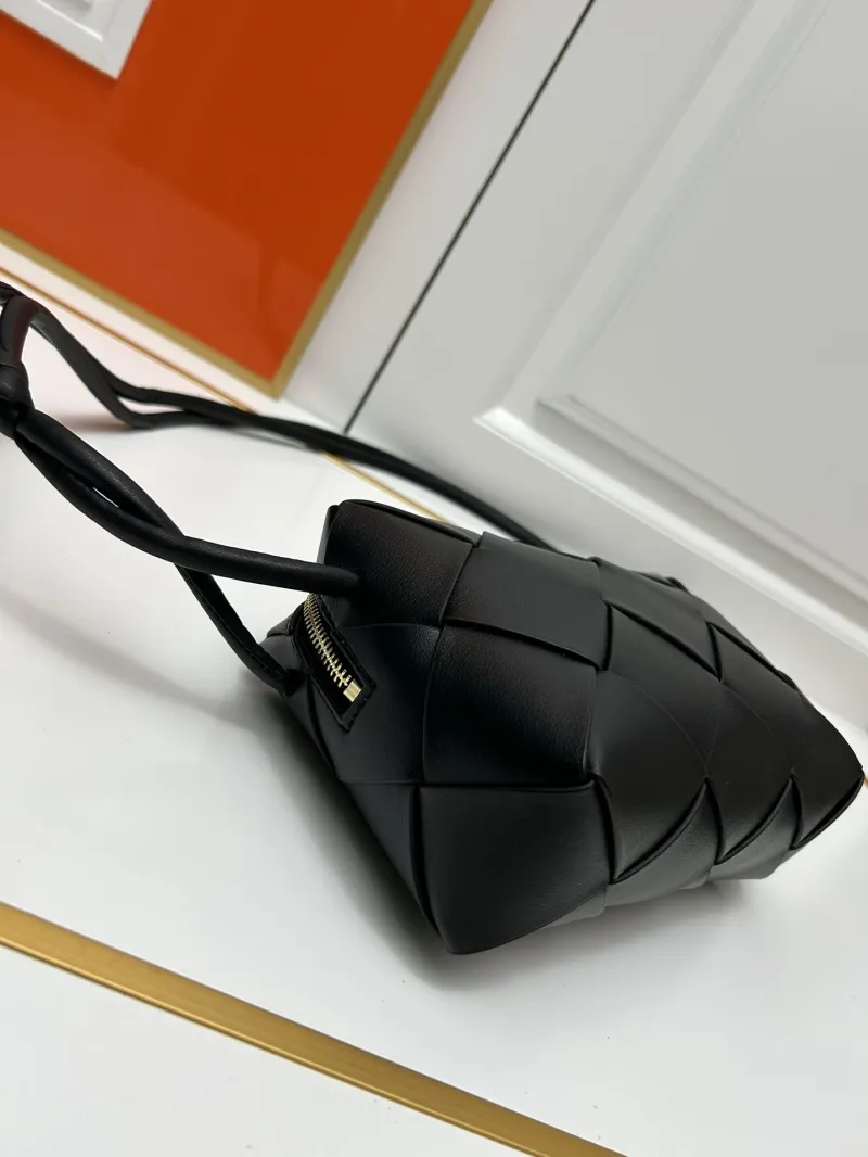 BV Black Woven Satchel Bag S002 - Image 5