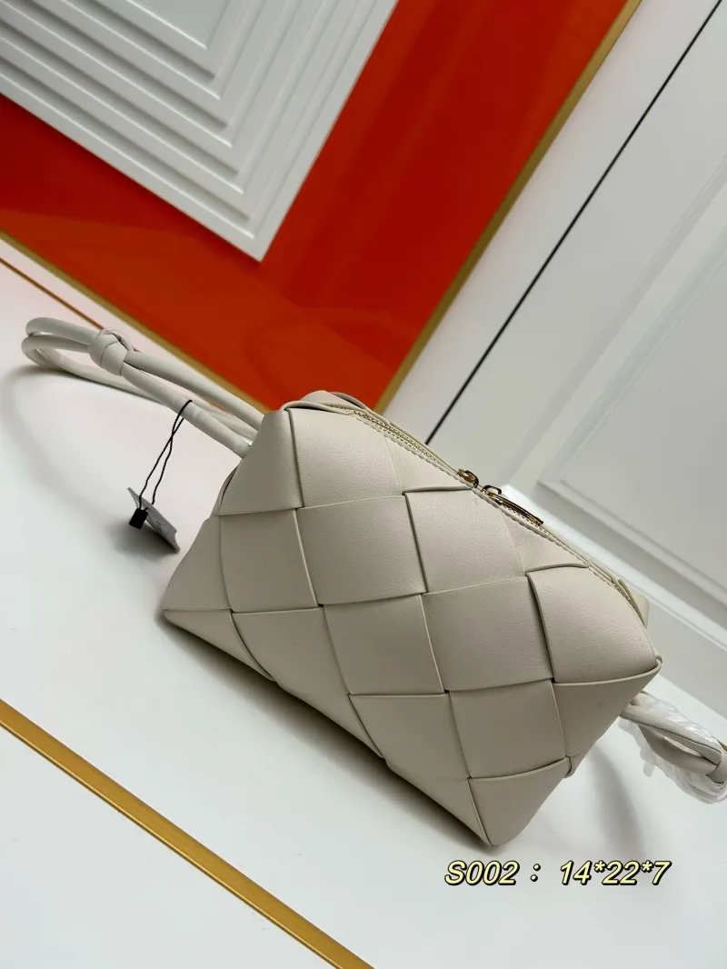 BV Beige Woven Satchel Bag S002