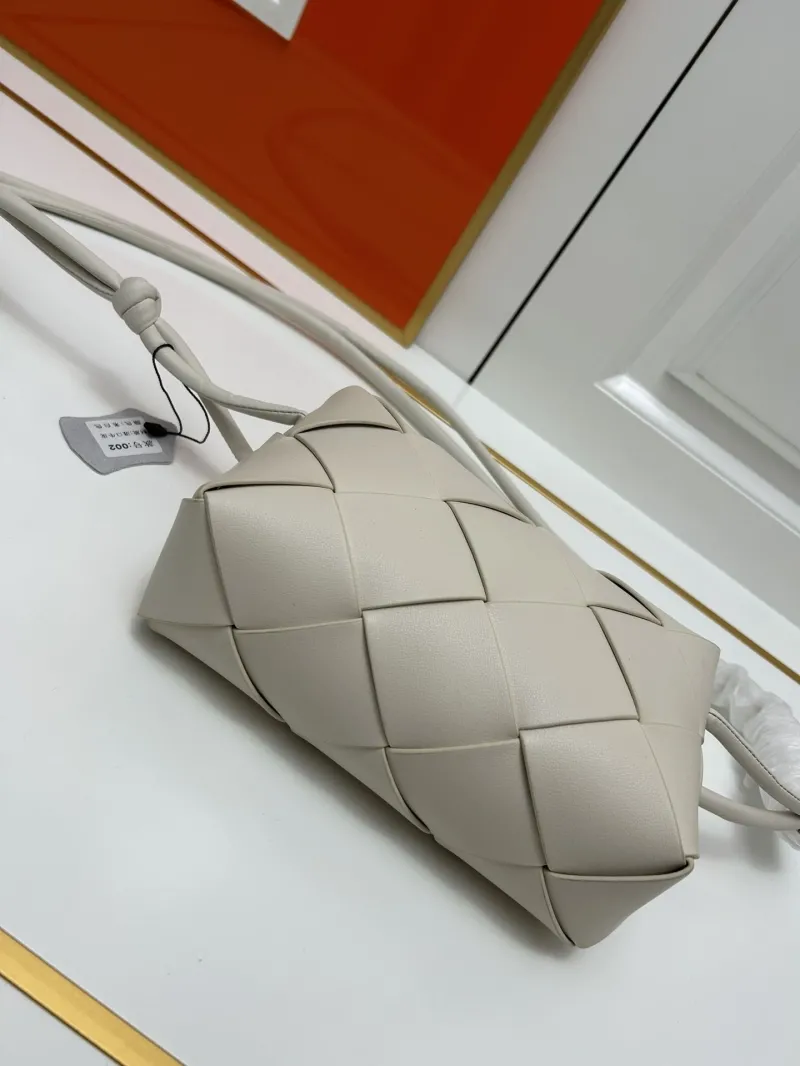 BV Beige Woven Satchel Bag S002 - Image 5