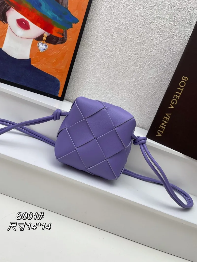 Bottega Veneta Purple Woven Crossbody Bag S001