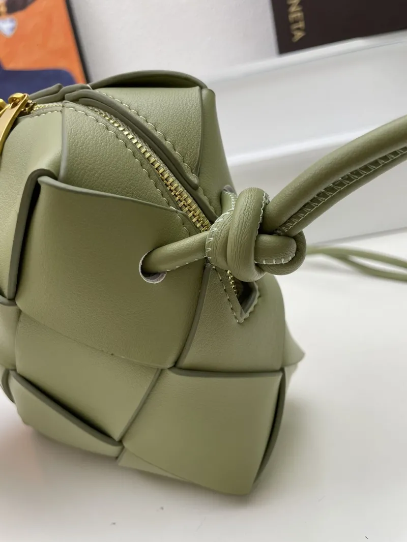 Bottega Veneta Olive Green Woven Crossbody Bag S001 Size 14x14 - Image 6