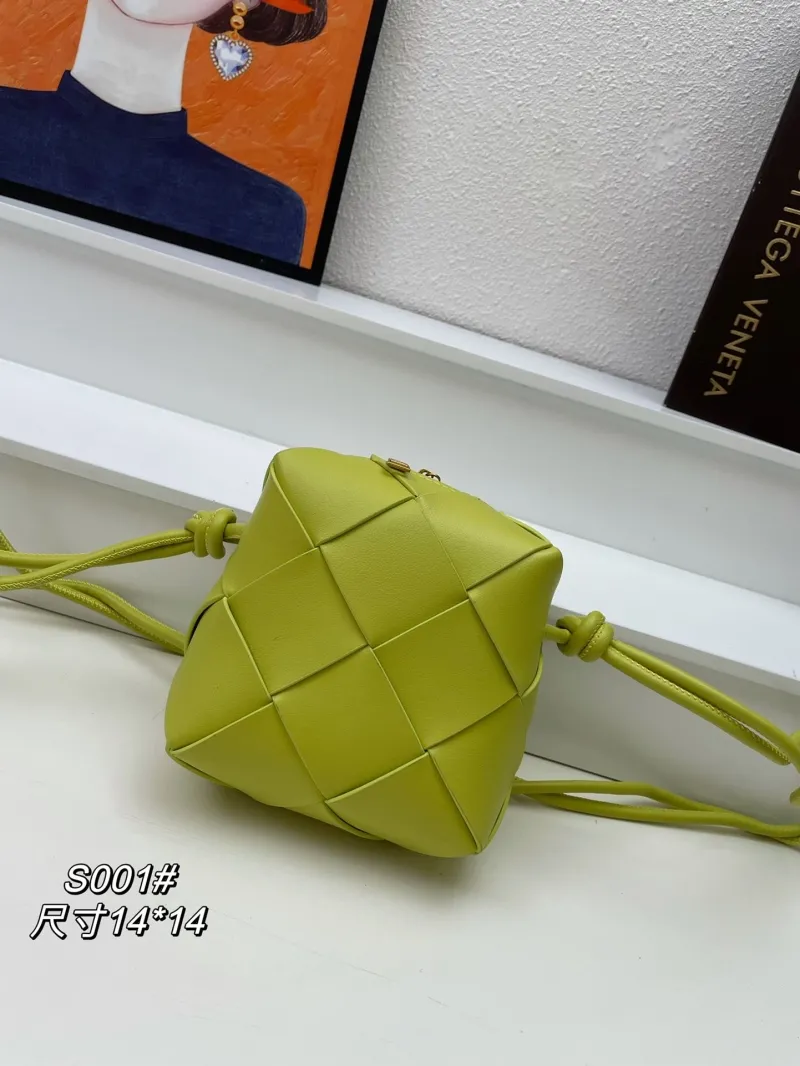 Bottega Veneta Lime Green Woven Bucket Bag S001 - Image 3