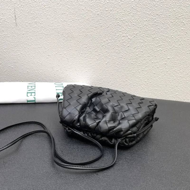 Black Bottega Veneta Crossbody Bag S2080 Small Large - Image 6