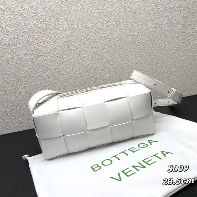 Bottega Veneta White Woven Satchel Bag S009