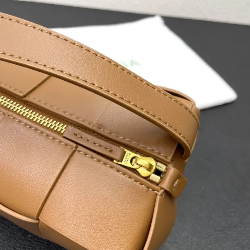 Bottega Veneta Brown Woven Crossbody Bag S009 23.5cm - Image 5