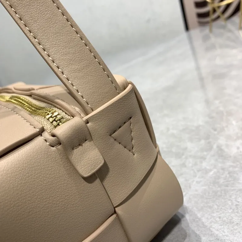 Bottega Veneta 5955 Beige Leather Satchel Crossbody Bag - Image 6