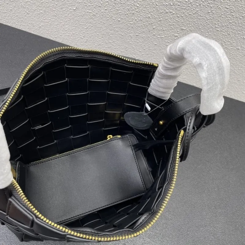 BV Small 24cm Black Woven Satchel Bag 8286 - Image 9