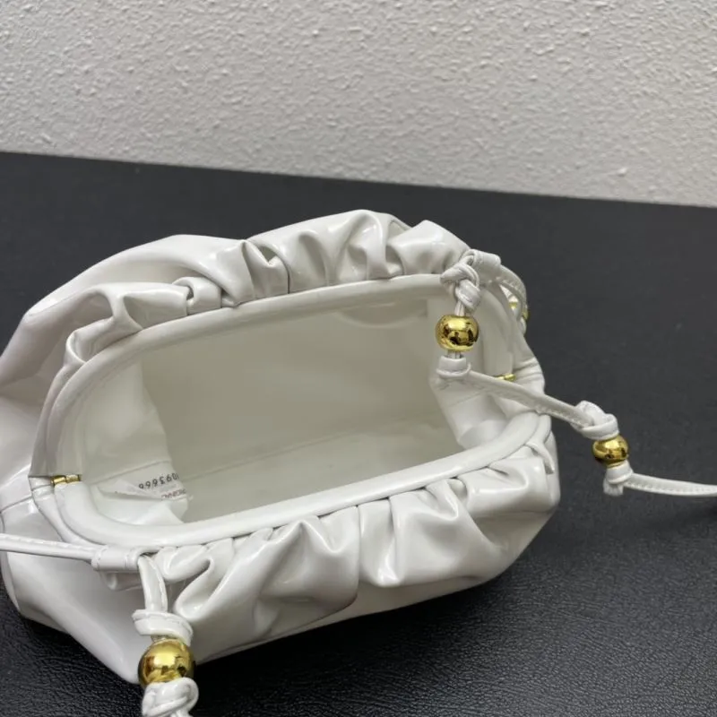 BV White Leather Satchel Bag S03044 Size 22 - Image 7