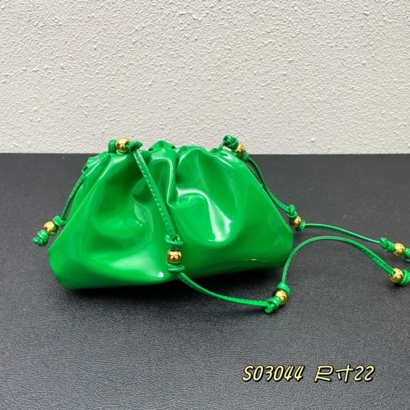 BV Green Satchel Crossbody Bag S03044 Size 22 - Image 3