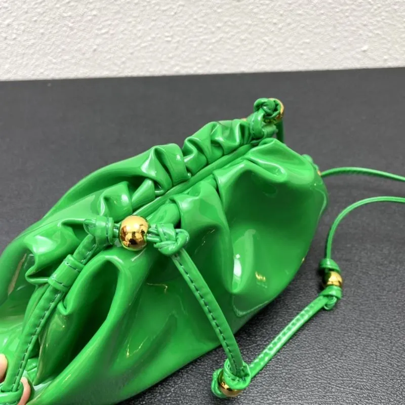 BV Green Satchel Crossbody Bag S03044 Size 22 - Image 5