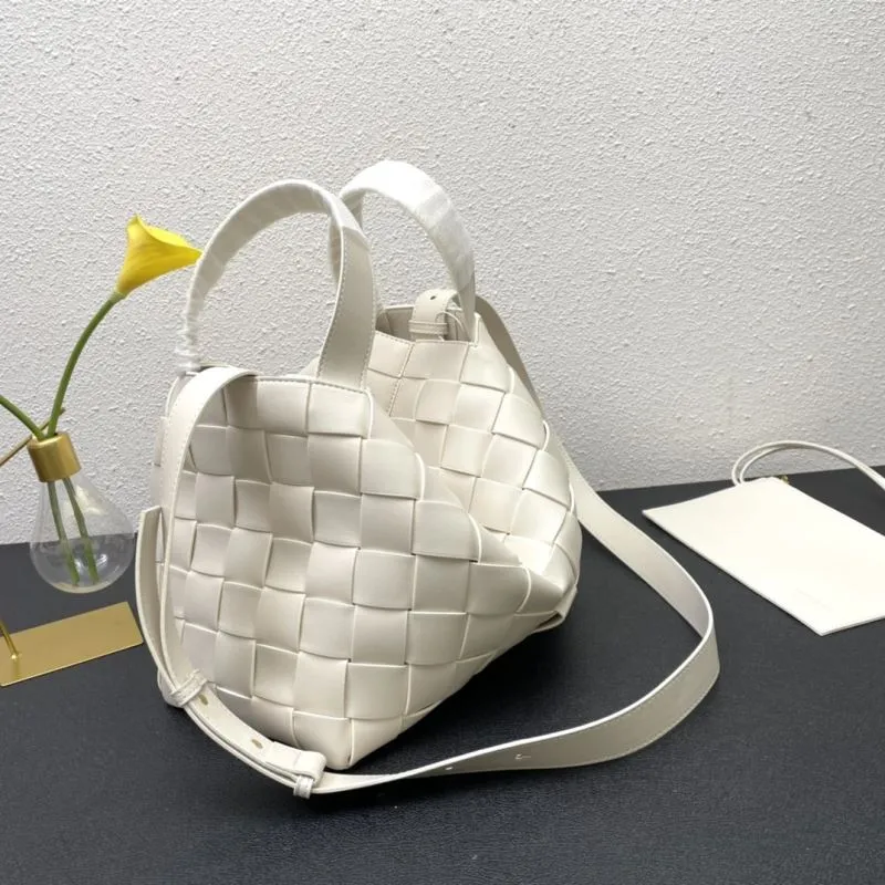 BV Cream Woven Satchel Crossbody Bag 9663 29cm - Image 4