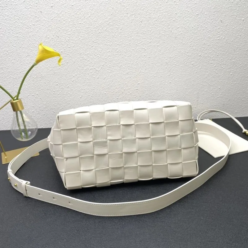 BV Cream Woven Satchel Crossbody Bag 9663 29cm - Image 6