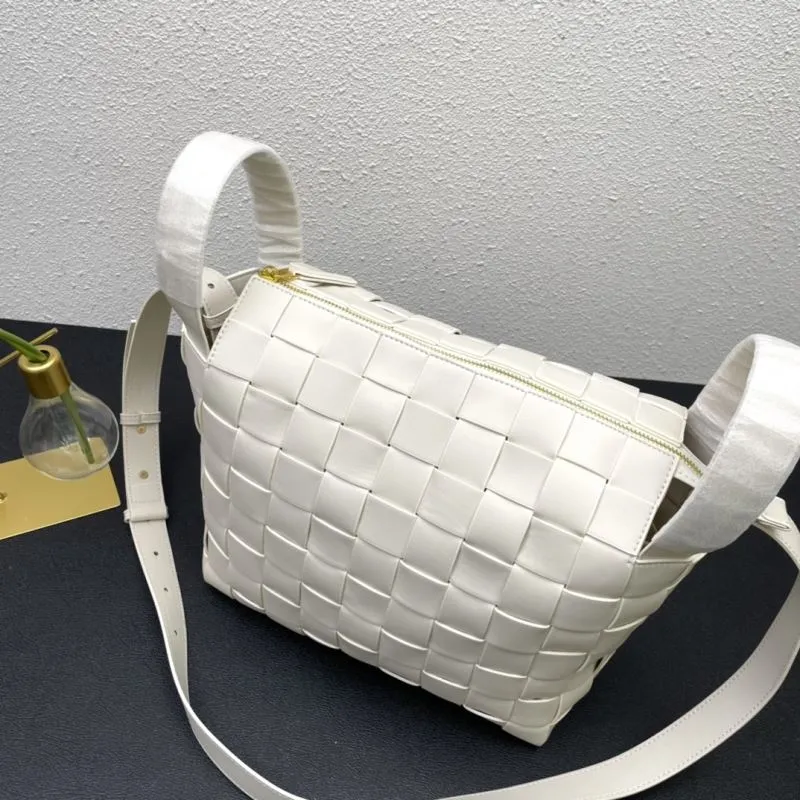 BV Cream Woven Satchel Crossbody Bag 9663 29cm - Image 9