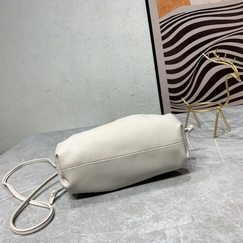 Bottega Veneta Light Beige Crossbody Pouch Bag 22x12x7cm 294 - Image 6