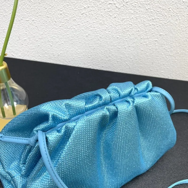 BV 9919 Large Blue Satchel Bag - Image 5