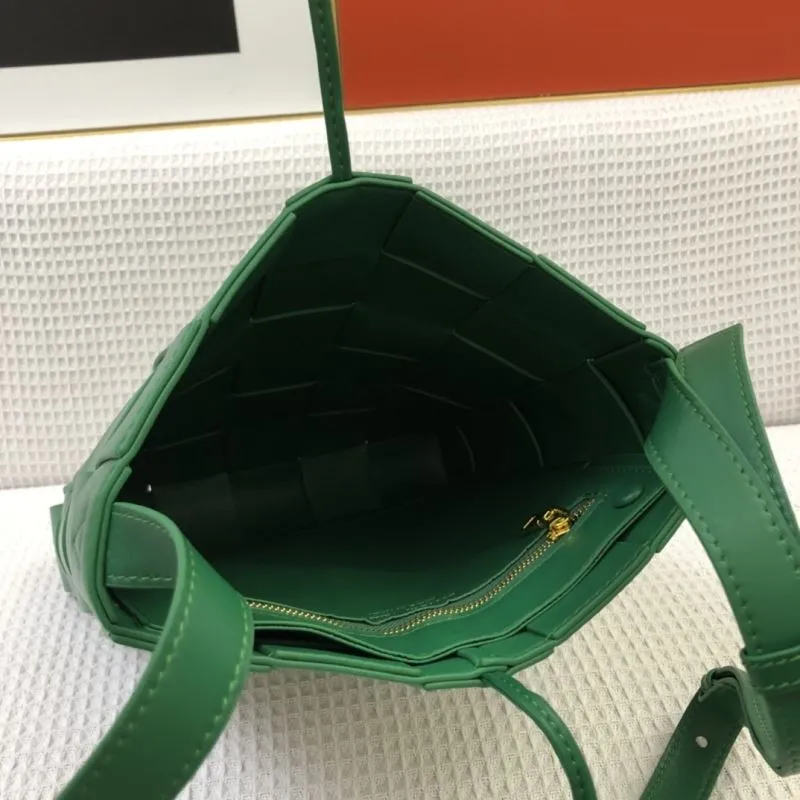 BV Green Woven Cassette Crossbody Bag 9968 - Image 8