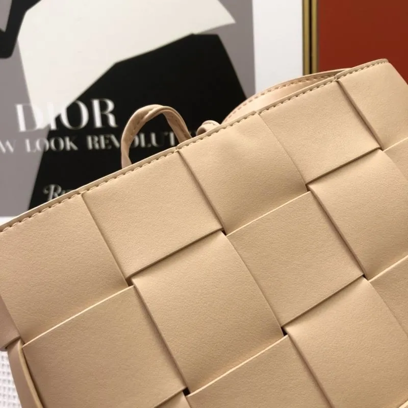 BV Cassette Woven Vertical Satchel Bag Nude Leather 29x24.5cm 9968 - Image 4