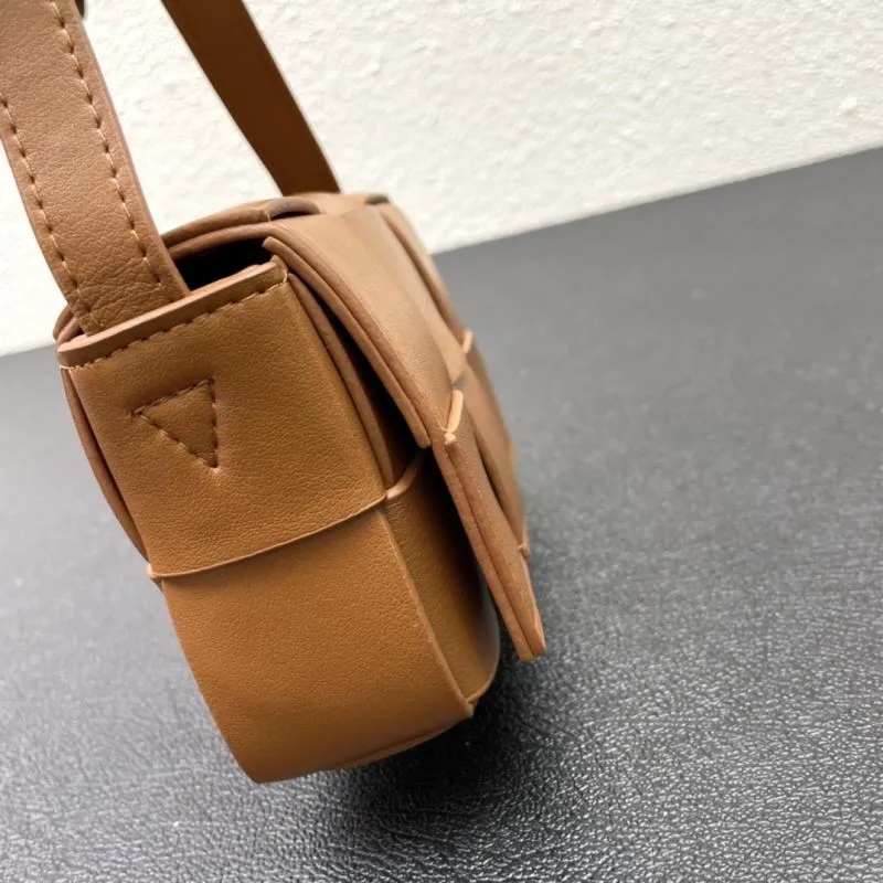 BV Brown Woven Satchel Bag S06700 12cm - Image 4