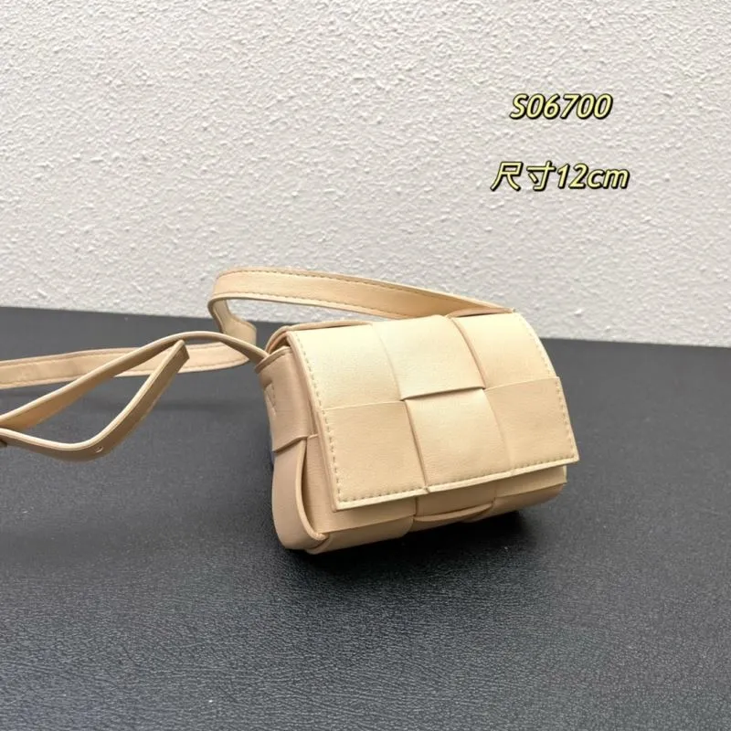 Beige BV Crossbody Satchel Bag S06700 Size 12cm - Image 3