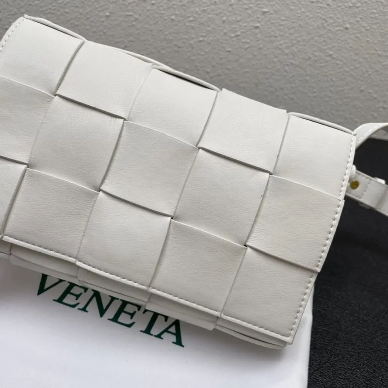 Bottega Veneta Small White Satchel Bag 3029 - Image 7
