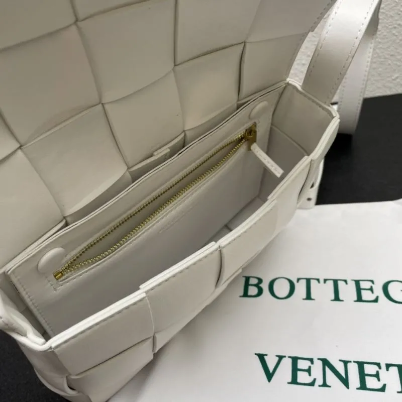 Bottega Veneta Small White Satchel Bag 3029 - Image 8