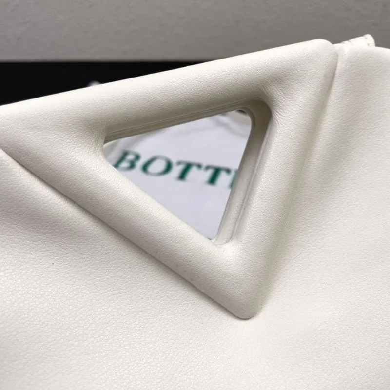 Bottega Veneta White Crossbody Satchel Bag S05001 - Image 4