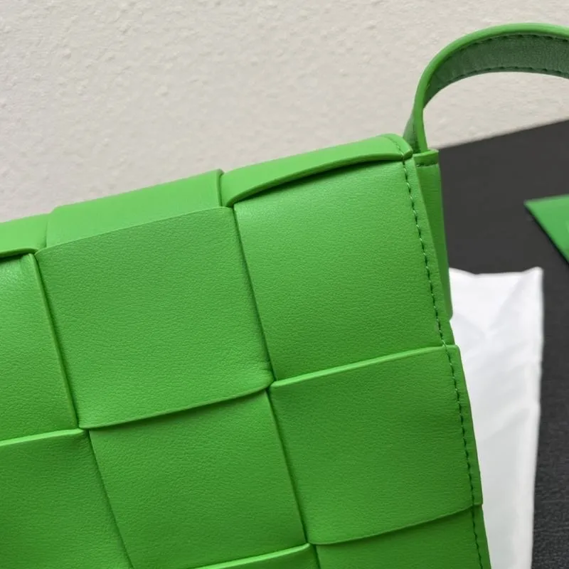 Bottega Veneta Large Green Satchel Bag 3030 - Image 7