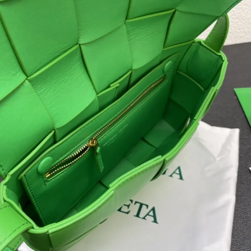 Bottega Veneta Large Green Satchel Bag 3030 - Image 8