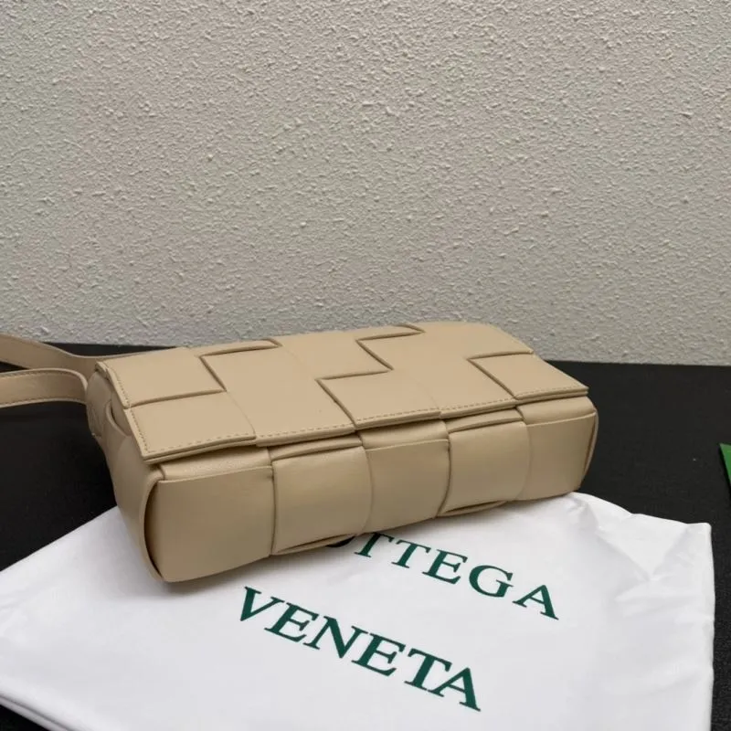 Bottega Veneta Large Beige Satchel Bag 3030 - Image 4