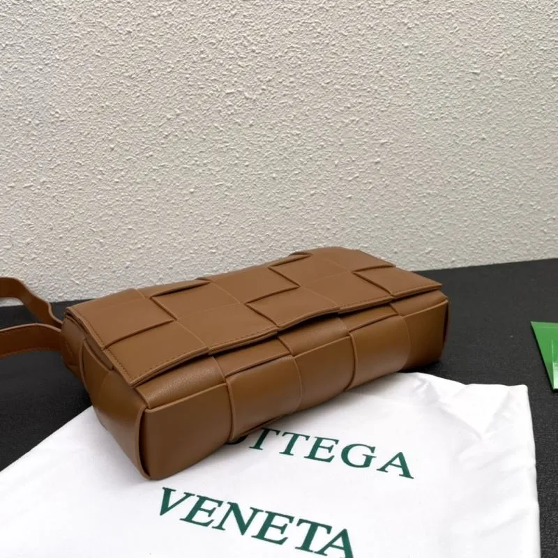Bottega Veneta Large Brown Woven Leather Satchel Bag - Image 4