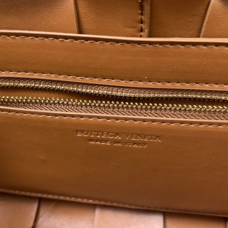 Bottega Veneta Large Brown Woven Leather Satchel Bag - Image 8