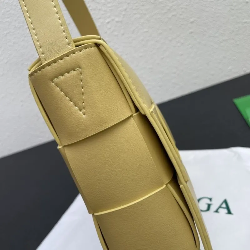 Bottega Veneta Large Yellow Satchel Bag - Image 5