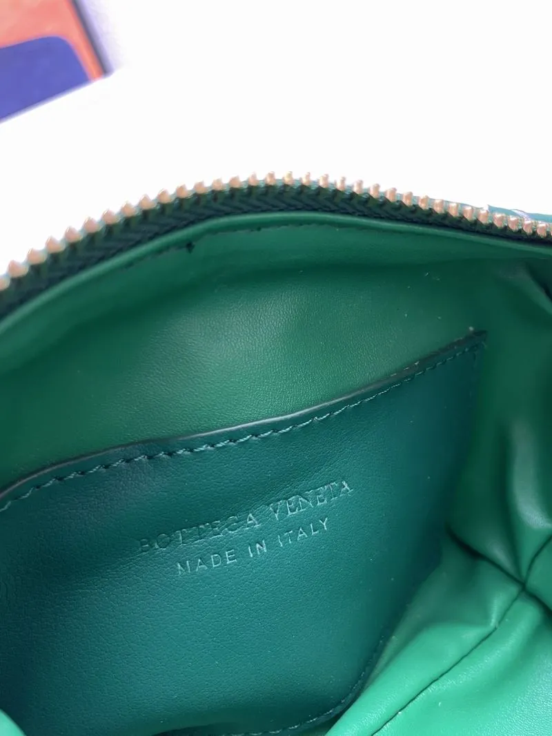 Bottega Veneta Green Woven Crossbody Bag S04001 - Image 9