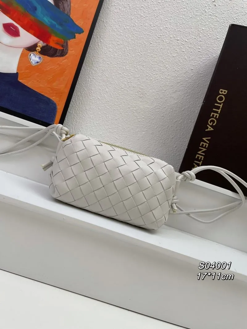Bottega Veneta Light Gray Woven Crossbody Bag S04001