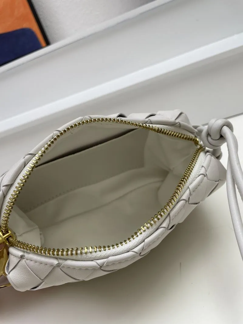 Bottega Veneta Light Gray Woven Crossbody Bag S04001 - Image 8