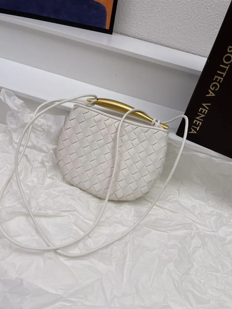 Bottega Veneta White Woven Leather Satchel Bag - Image 5