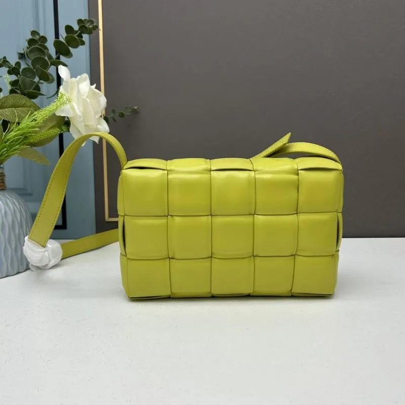 BV Lime Green Crossbody Satchel Bag 3032 26cm - Image 3