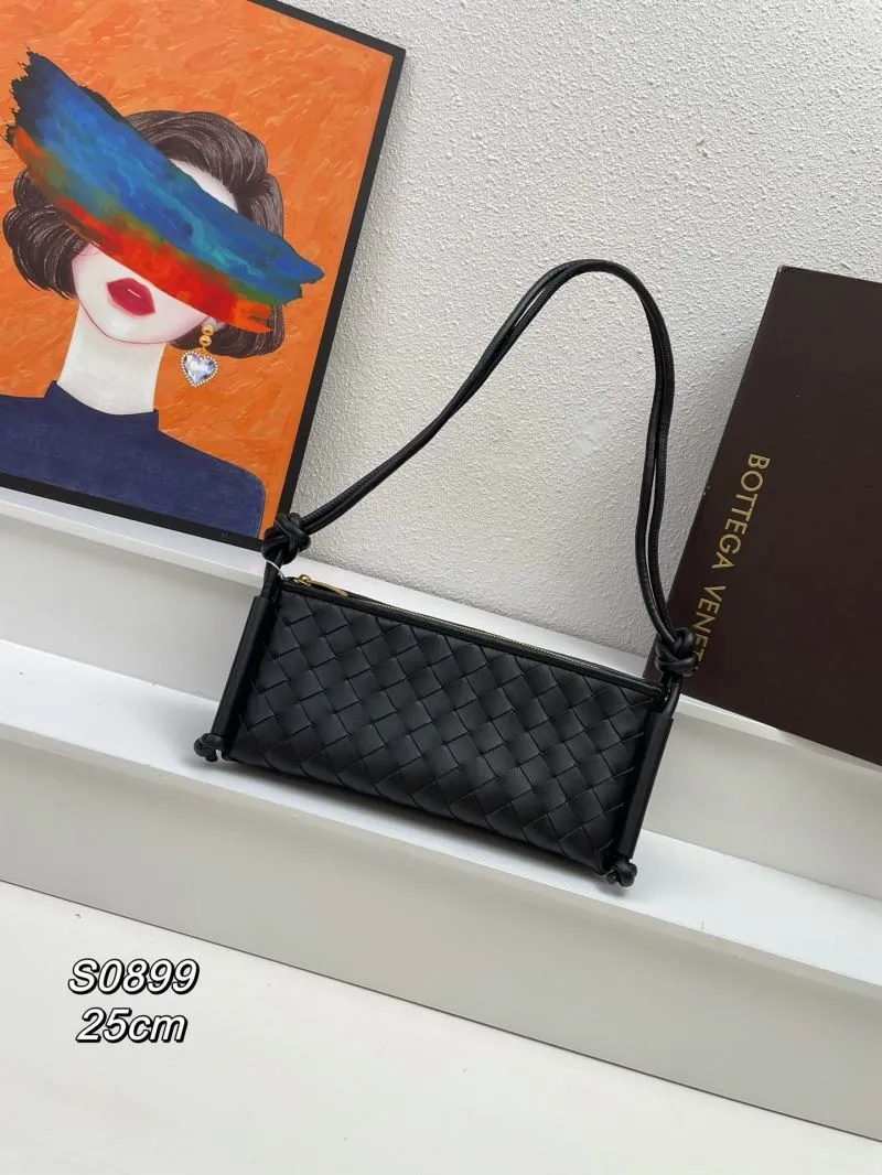 Bottega Veneta Black Woven Satchel Bag S0899 25cm