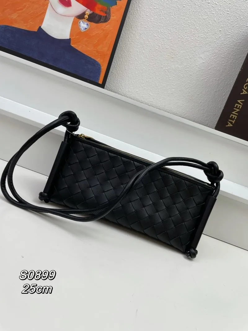 Bottega Veneta Black Woven Satchel Bag S0899 25cm - Image 3