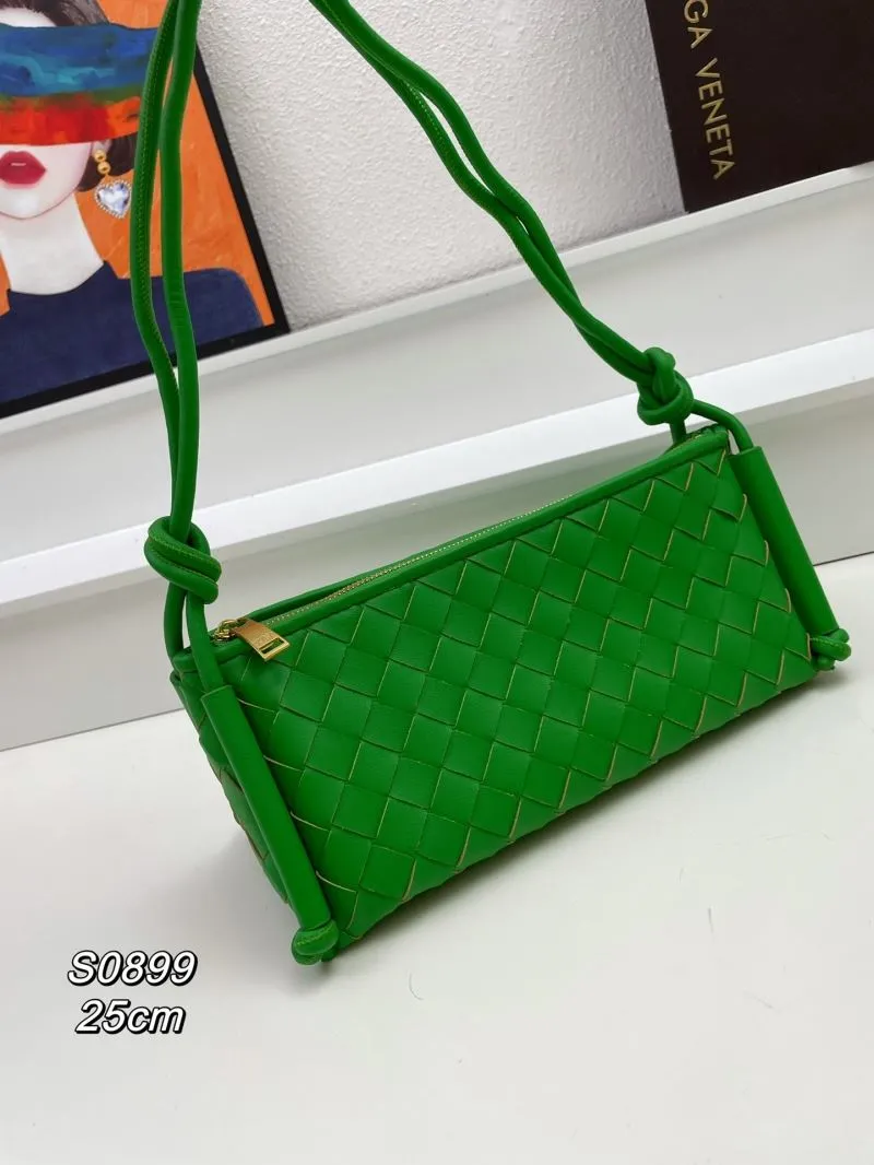 Alternative view of Bottega Veneta Green Woven Shoulder Bag S0899 25cm