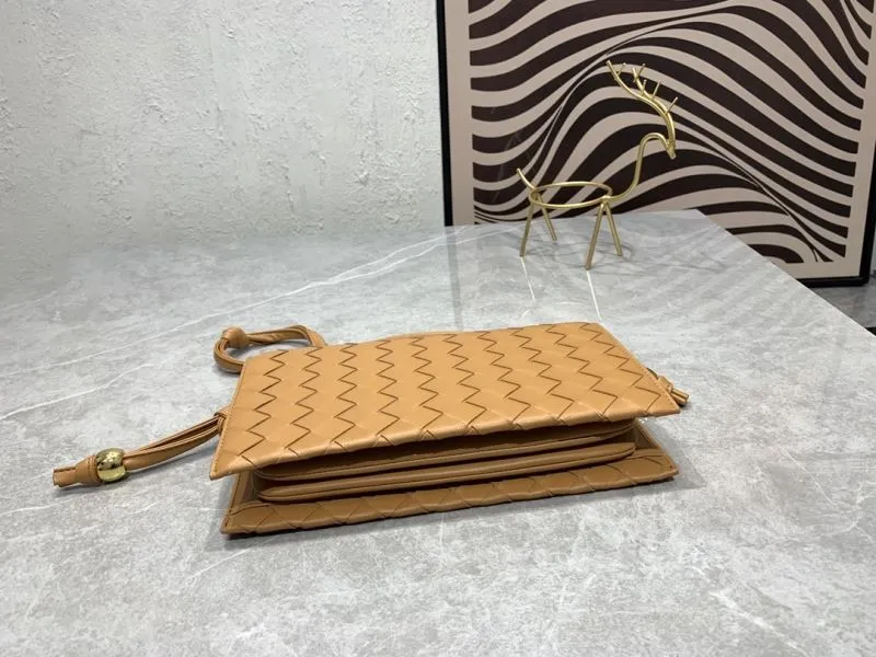 Bottega Veneta 106# Brown Woven Satchel Bag - Image 7