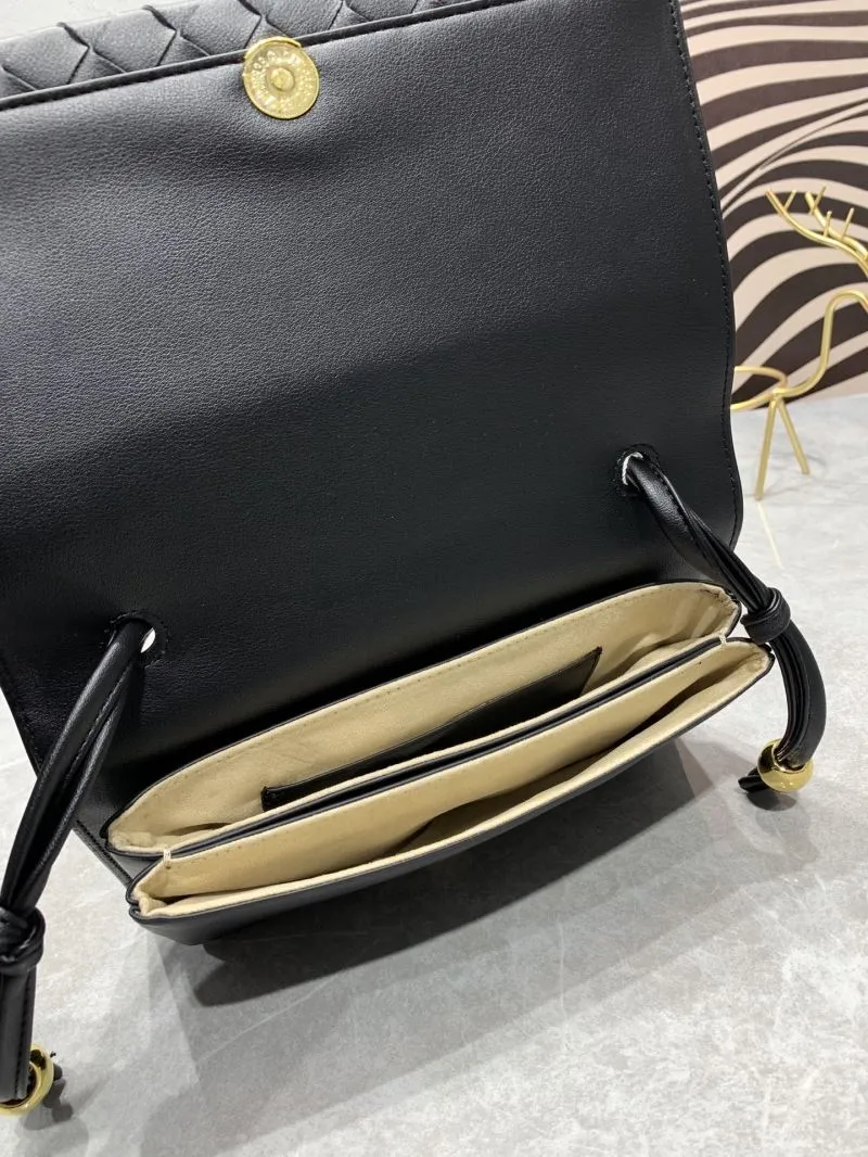Bottega Veneta 106# Black Leather Satchel Bag - Image 8