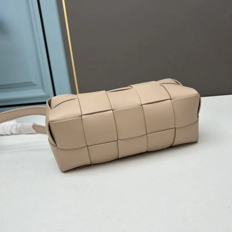 BV Beige Woven Satchel Bag 24cm 3031 - Image 5