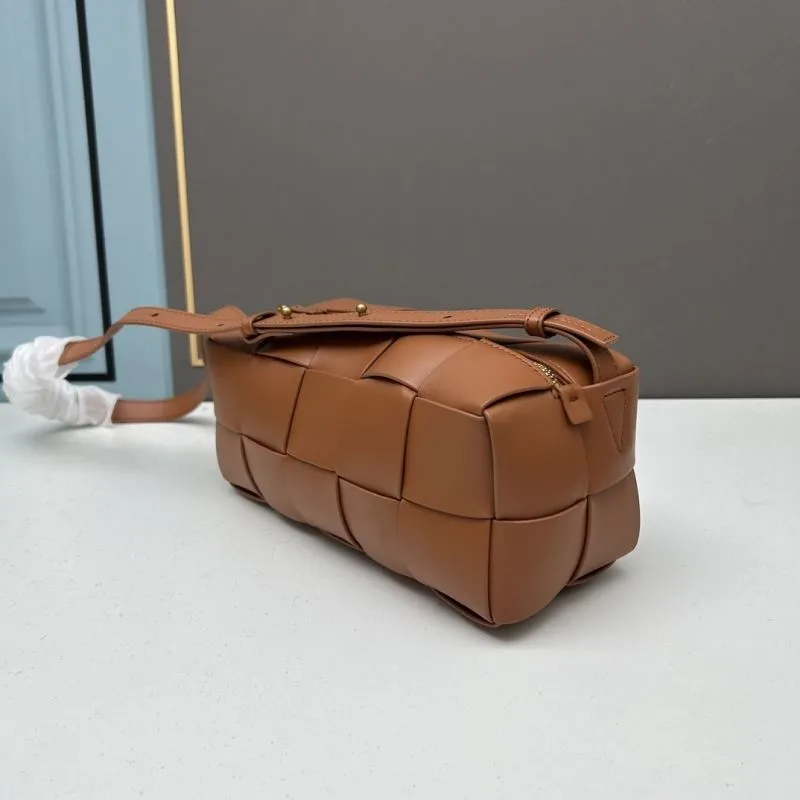 Alternative view of BV Brown Woven Satchel Bag 3031 Size 24cm